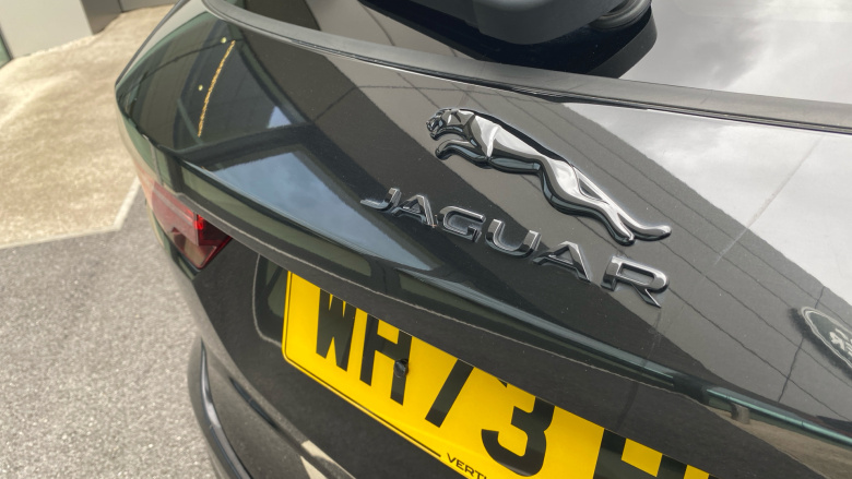 Jaguar F-Pace 2.0 P400e R-Dynamic HSE Black 5dr Auto AWD Estate